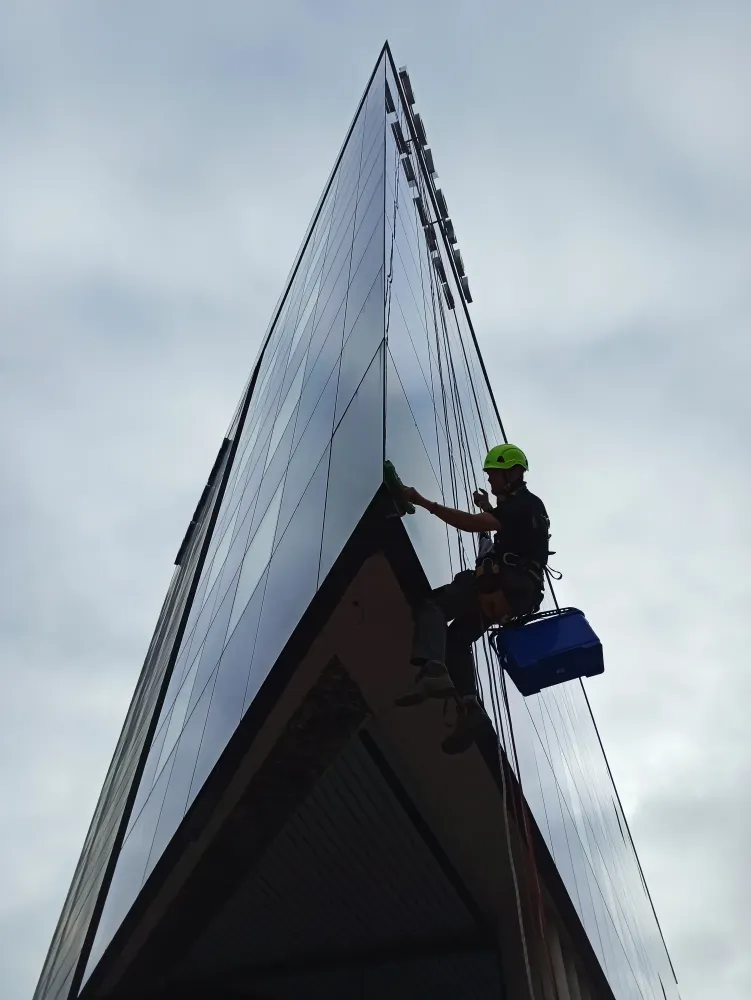 Travaux en hauteur près de Albertville